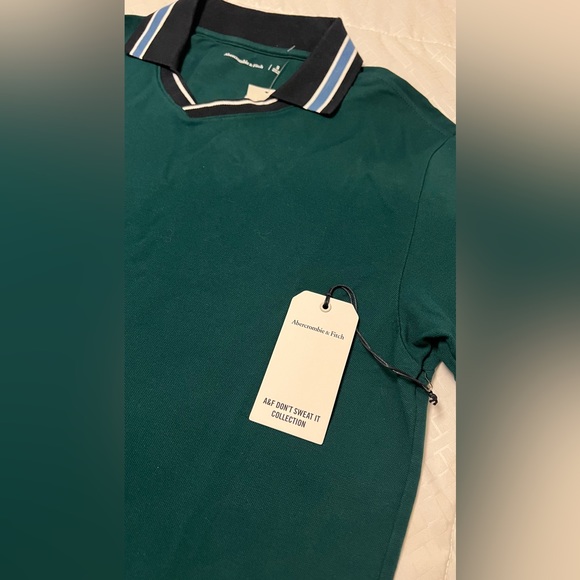 Abercrombie & Fitch No sweat collection polo - Picture 3 of 6